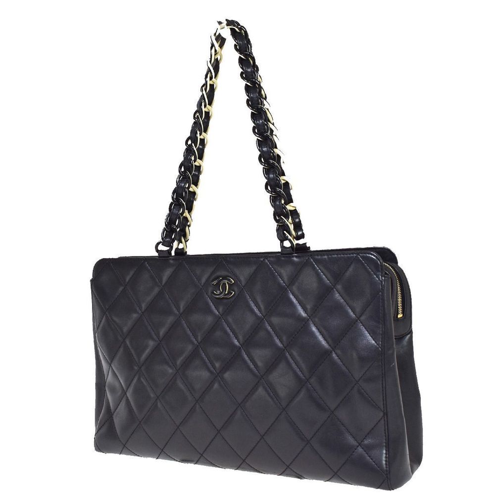 Chanel CC Logo Chain Tote Bag Black